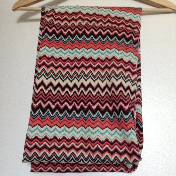 Multi-Coloured Chevron Pattern Infinity Scarf - Picture 1 of 8